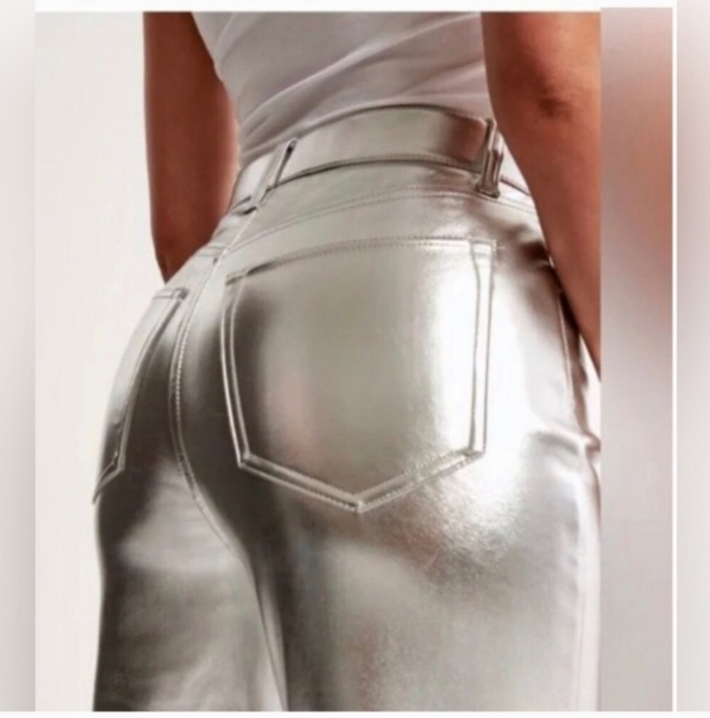 Abercrombie &‎ Fitch silver Ultra High Rise 90s straight pleather pants size 24